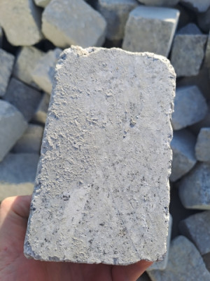 greis-kamienie-2