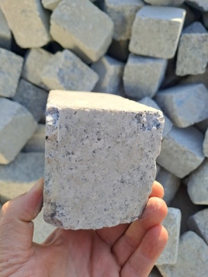 greis-kamienie-3