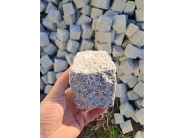 kostka-granitowa